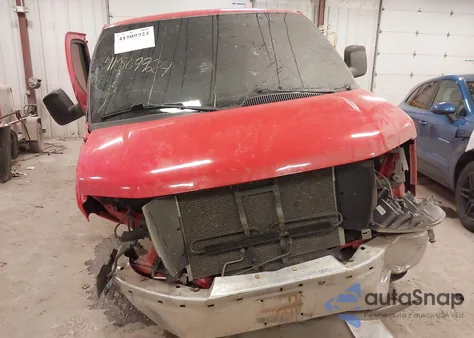 2017 GMC Savana 2500 Work Van из США, поврежденный, VIN 1GTW7BFG6H1163523